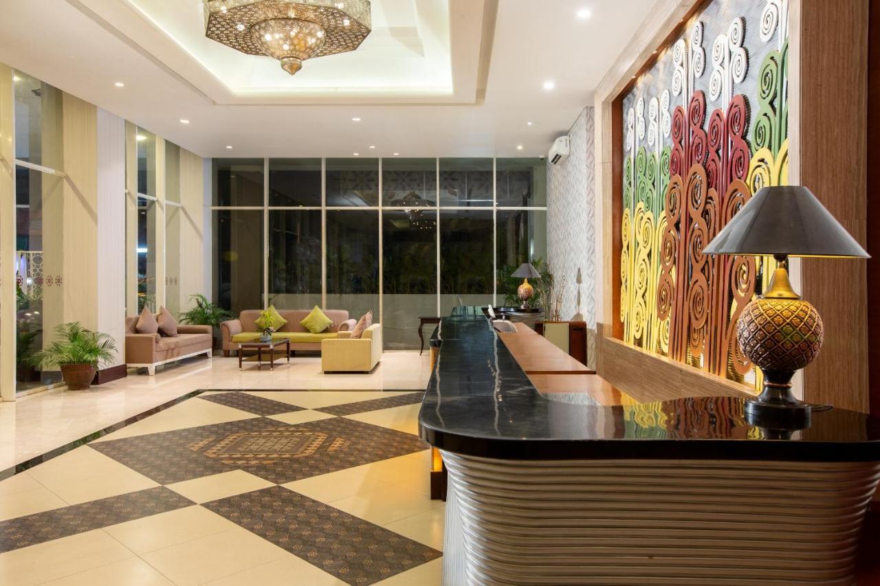 Sahid Raya Hotel & Convention Yogyakarta Maguwo Buitenkant foto